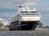 Cruise-Center-Hamburg-Mein-Schiff-1-2014-Hamburg-140826-DSC_0186-skl.jpg